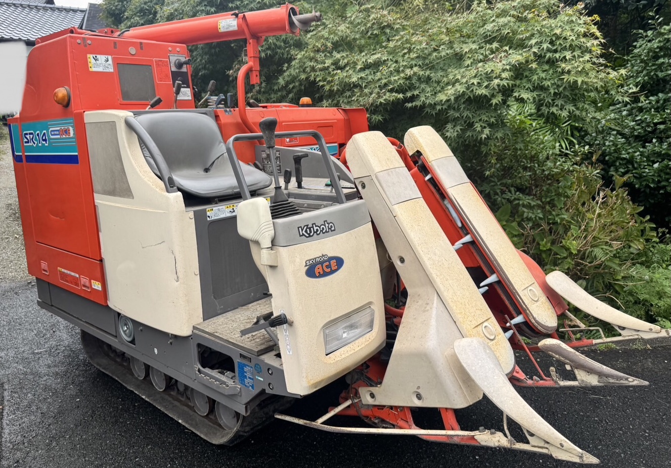 クボタコンバイン SR14 | トラクター・耕運機・コンバインの高価