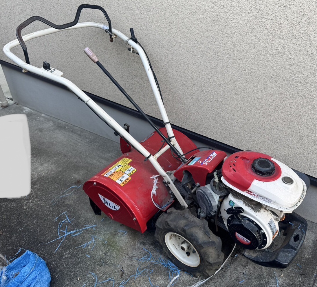 クボタ　コンバイン　R1-16 クボタコンバイン R1-16 | トラクター・耕運機・コンバインの